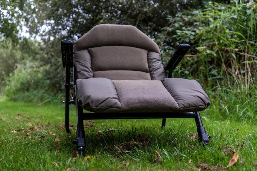 Daiwa Folding Chair with arms